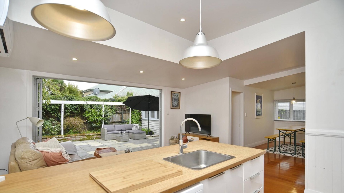 Saint Albans House | Hampstead Cottage - Holiday Home located in St Albans