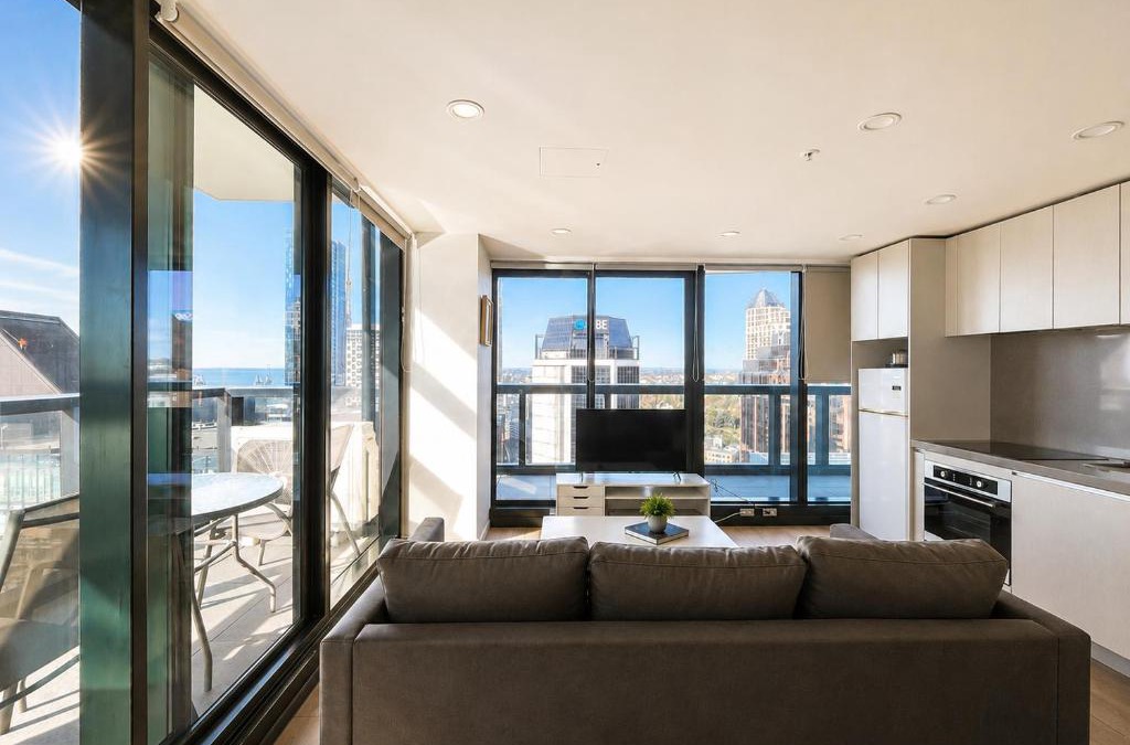 Auckland Central Business District Apartment | Harbour & City Views 2BR 2BA w Huge Balcony P231