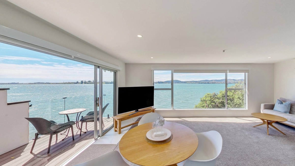 Tauranga Hotel | Harbour View Motel and Water Front Apartments