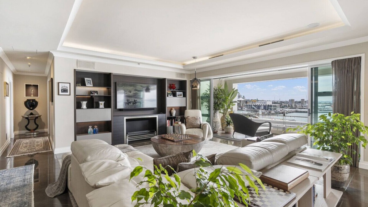 Auckland Central Business District Apartment | Harbourside Masterpiece