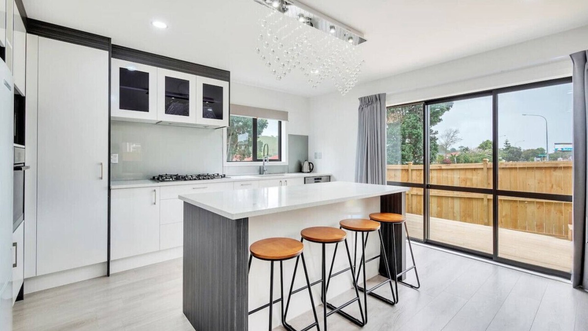 Mangere House | Harmony Haven is close to airport
