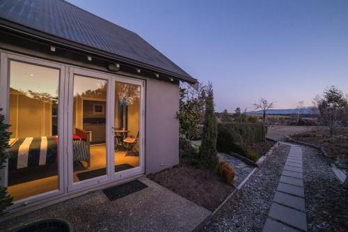Wanaka Apartment | hawea river retreat