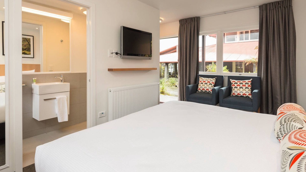 Fox Glacier Hotel | Heartland Hotel Glacier Country