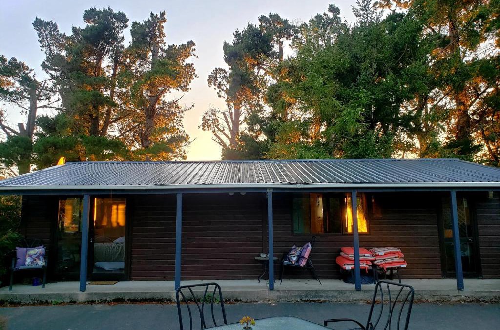 Dunedin House | Height of Dunedin Farm - Warm Private Standalone Chalet with Panoramic Night Skies
