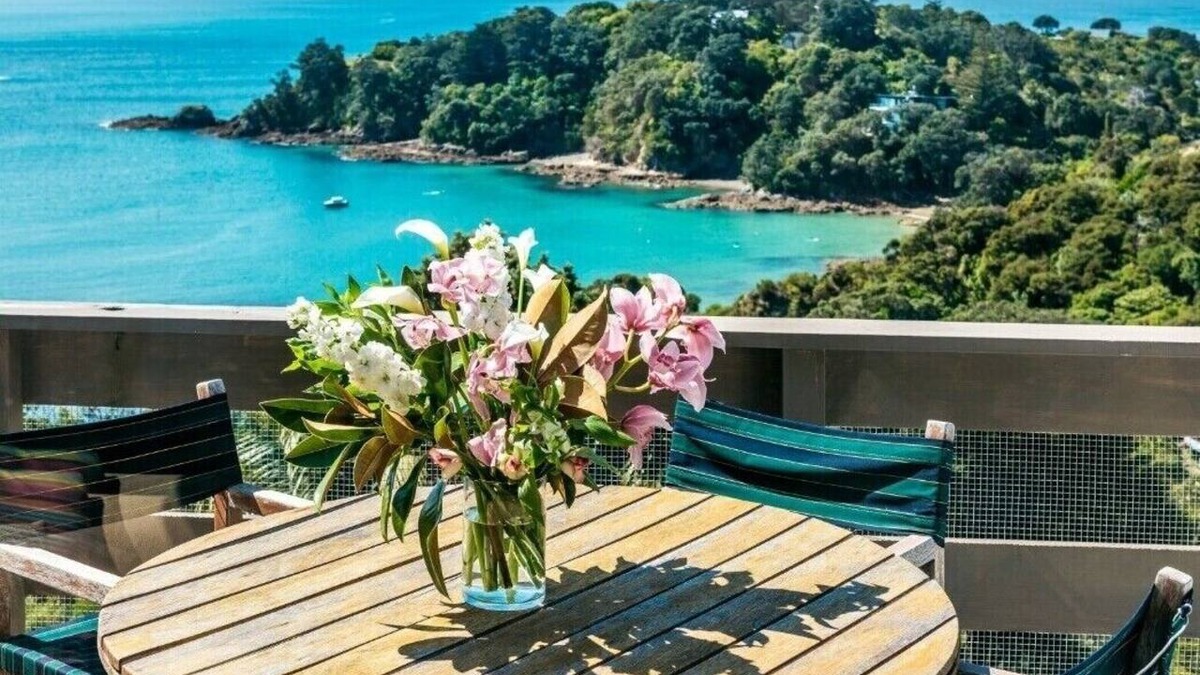 Waiheke Island House | Hekerua Bay Views