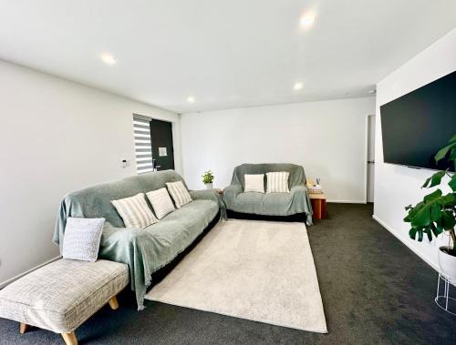Halswell House | Hidden Gem Holiday Home in Wigram
