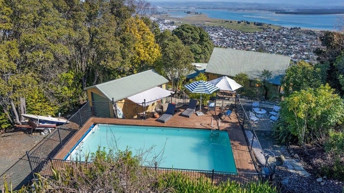 Britannia Heights House | Hilltop Ocean Views - Outdoor Baths & Pool