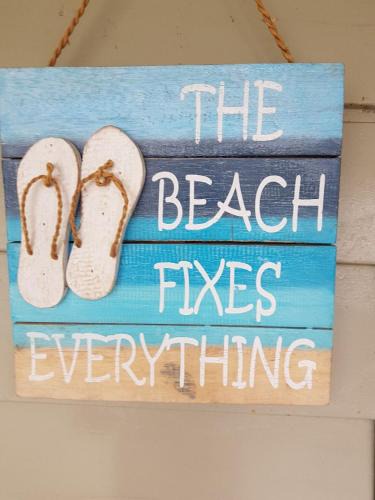 Karkari Peninsula Bed & Breakfast | Hiwi the Kiwi's Beach Bach