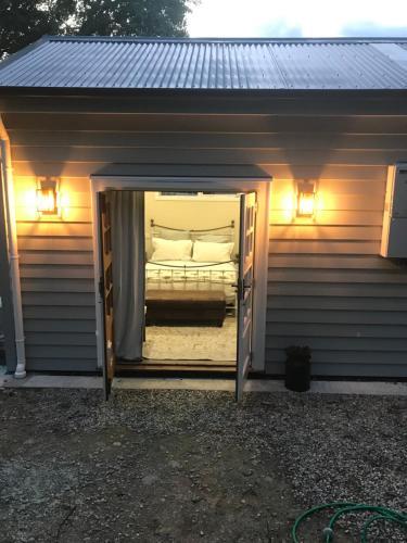 Lawrence House | Hollywood's Folly