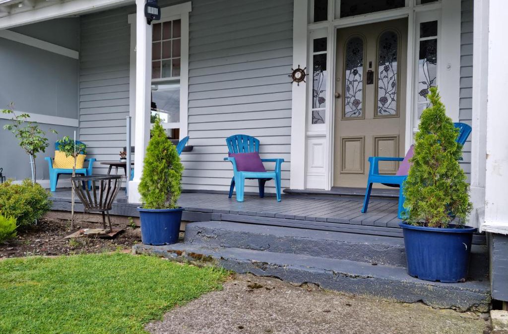 Westport House | Homestay On Queen
