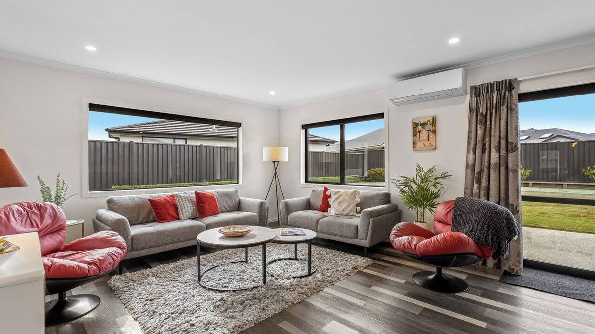 Lowburn House | Hosking Haven - Cromwell Holiday Home