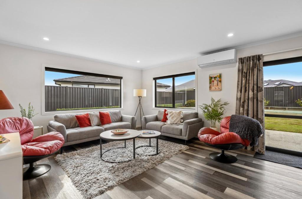 Lowburn House | Hosking Haven - Cromwell Holiday Home