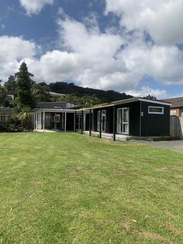 Whitianga House | Hosts on the Coast Pawprint Cabins