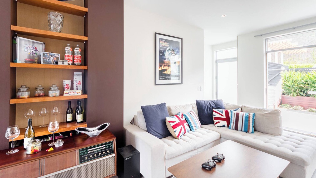 Brooklyn House | House of Retro - Spacious Townhouse