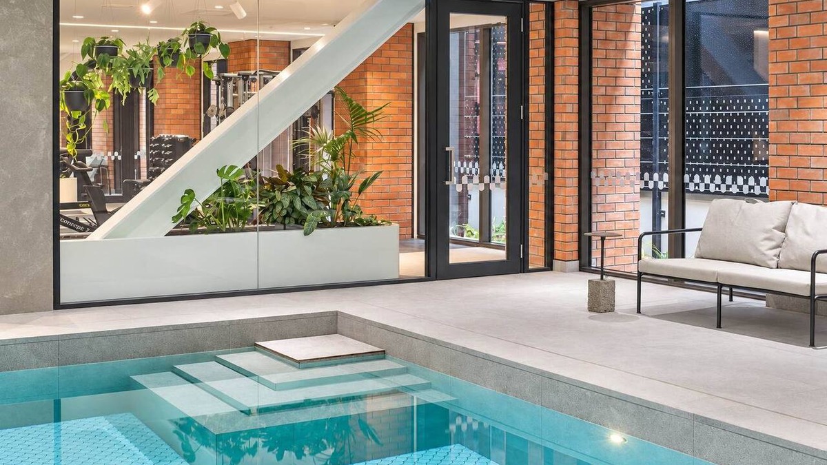 Te Aro Apartment | Hyde Lane Escape | Pool + Gym | Te Aro CBD