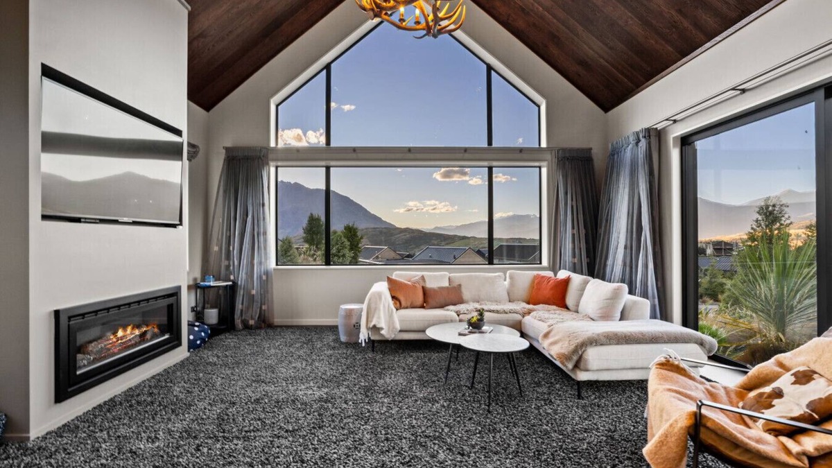 Jacks Point House | Jacks Point Alpine Residence