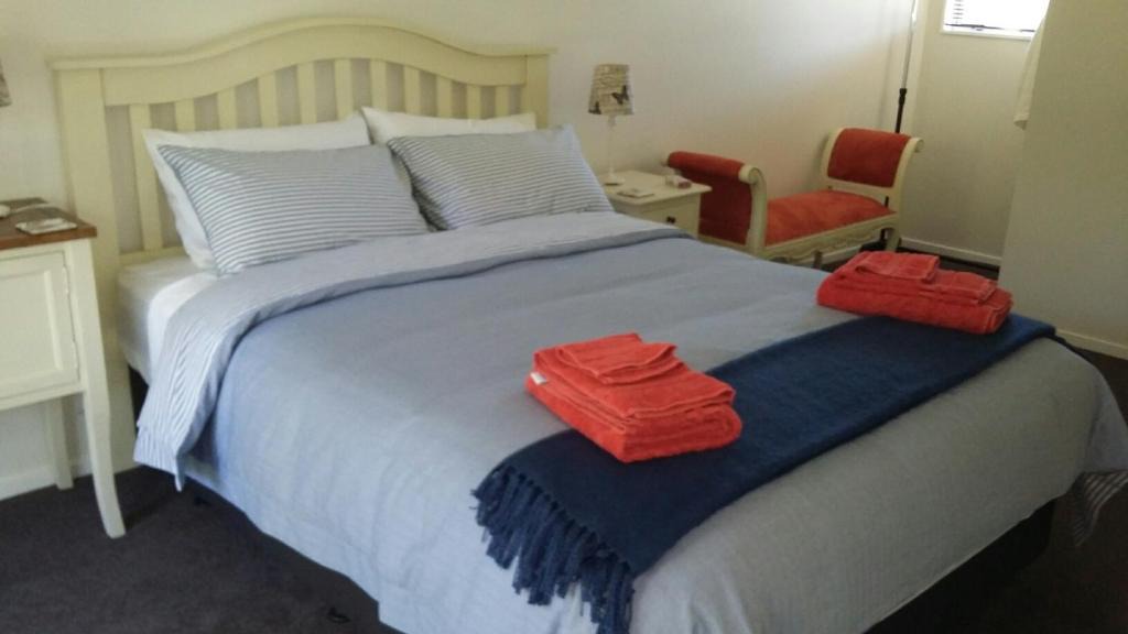 Riccarton Bed & Breakfast | Jan's Boutique B & B Suite