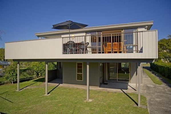 Cooks Beach House | Joes Place - Cooks Beach Holiday Home