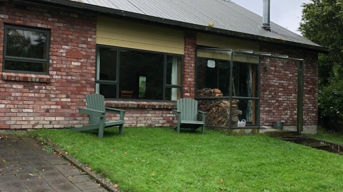 Hapuku House | Kaikoura Rural Escape - Classic Farm Cottage (BYO Linen)