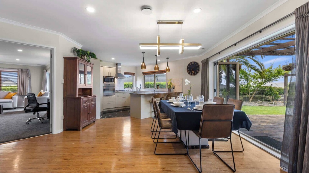 Owhata House | Kererū Corner - Near the Redwoods, Sleeps 8