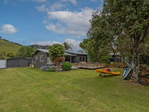 Whiritoa House | Kon Tiki Retreat - Whiritoa Beach Holiday Home