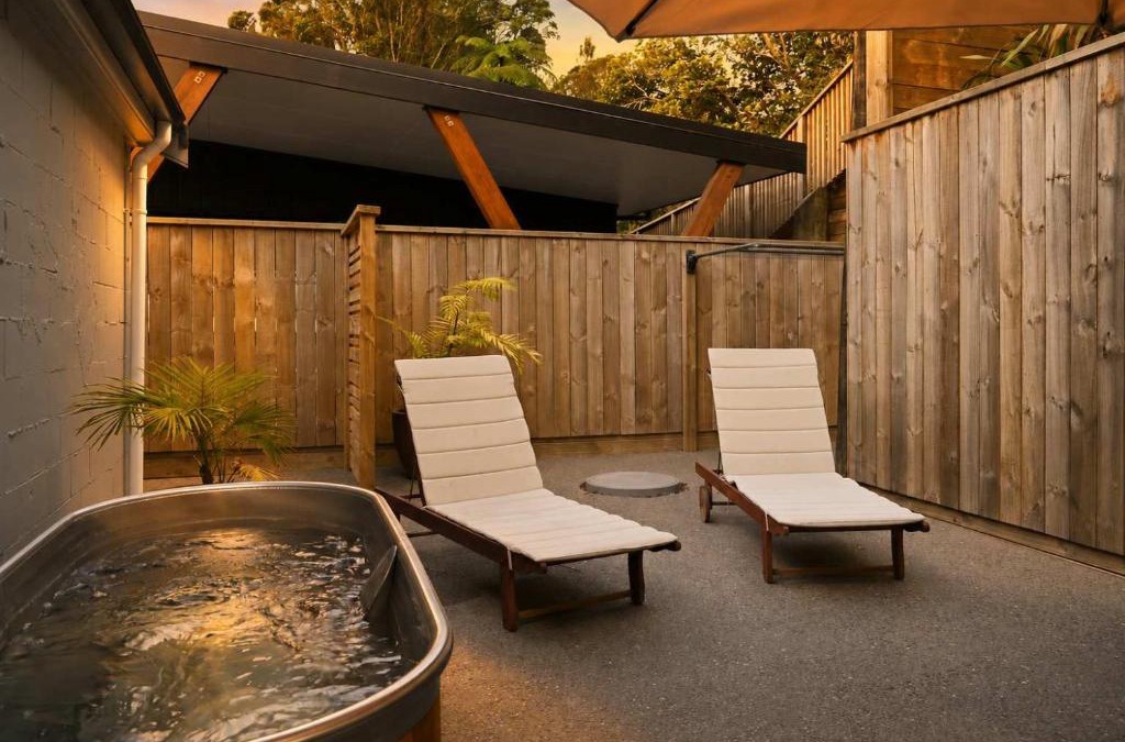 Okere Falls House | Kowhai Studio - Spa Bath Walk to Okere Falls