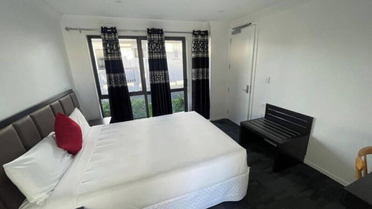 Papakura Hotel | Krishna Motel