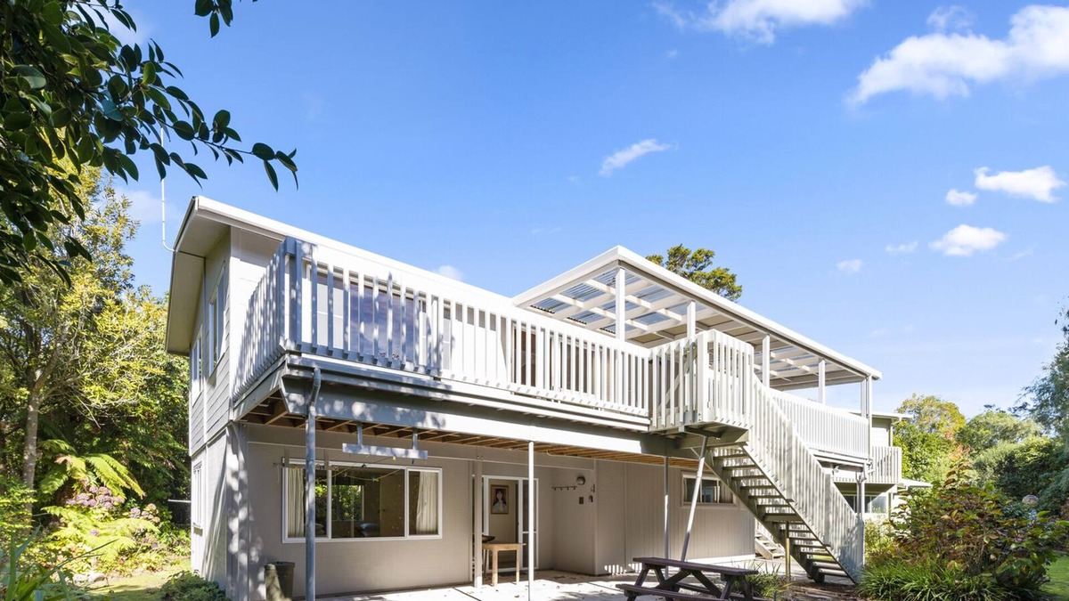 Kuratau House | Kuratau River Retreat - Kuratau Holiday Home