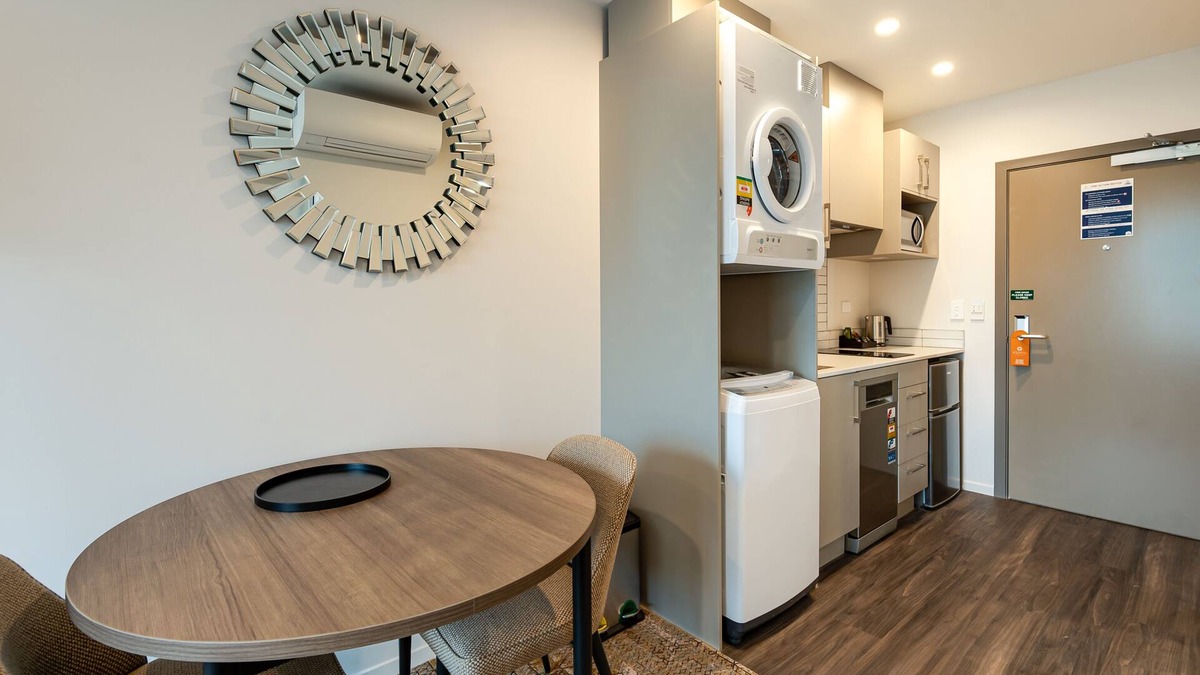 Frankton Apartment | La Quinta by Wyndham Remarkables Park Queenstown