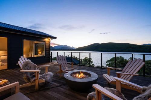 Lake Hayes House | Lake Hayes Luxury Villa Views AC Fireplace