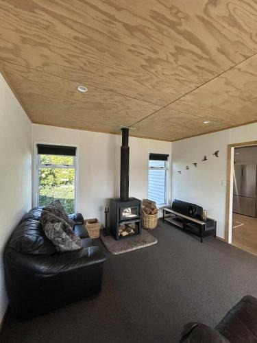 Mangakino House | Lake Maraetai Escape