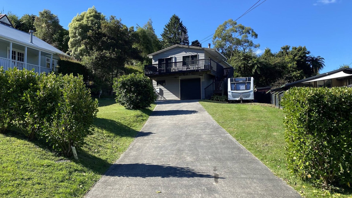 Lake Okareka House | Lake Okaraka haven of peace