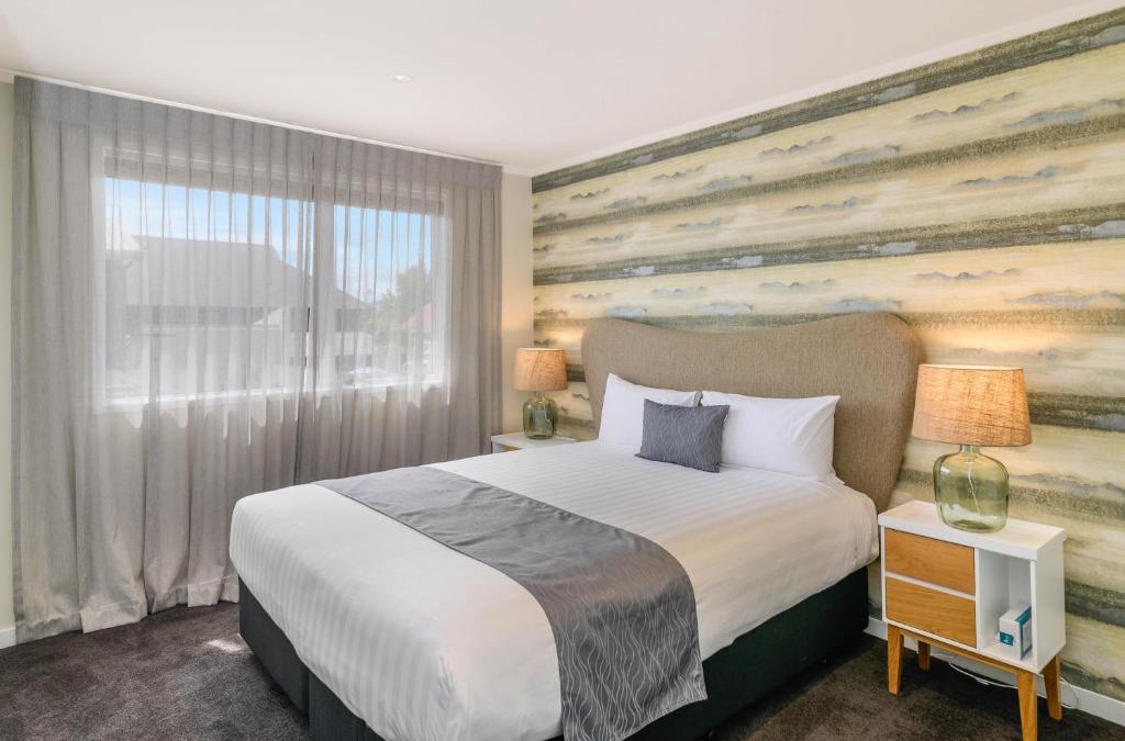 Rotorua Bed & Breakfast | Lakes Lodge Rotorua