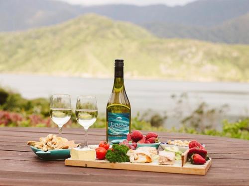 Penzance Bay House | Lanza Retreat - Penzance Bay, Tennyson Inlet Home