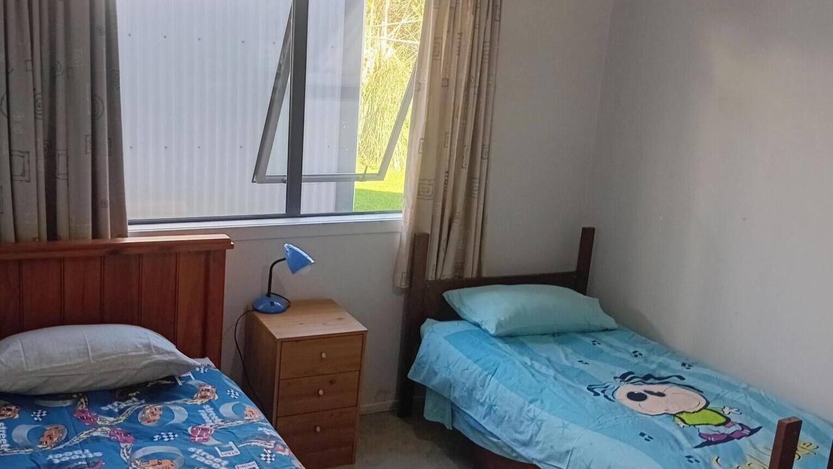 Waitao House | Large Sunny rural family accommodation, plenty of space, perfect for A.M.S Games