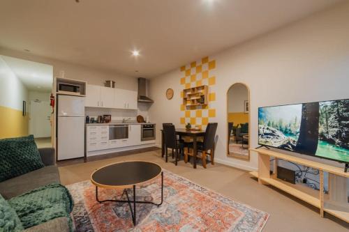 Linwood Apartment | Linwood Luxe Your Elegant 1BR Oasis on Cashel