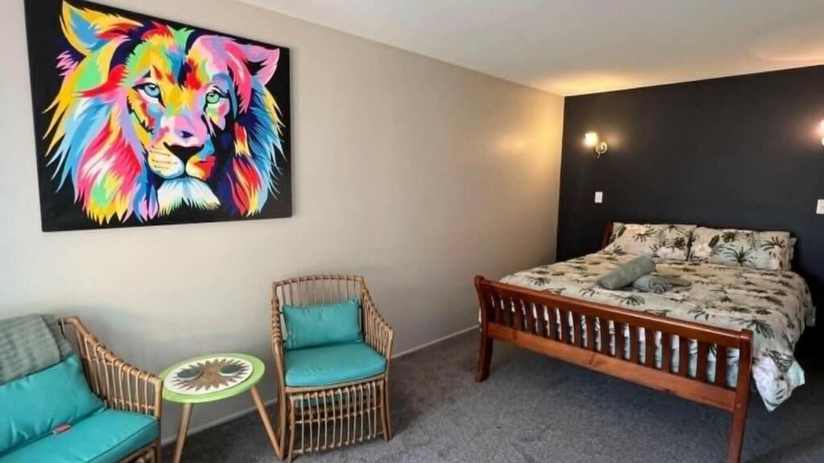 Christchurch House | Little Beach Break – Relax, Unwind & Enjoy the Best of Kaikōura