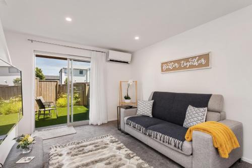 Riccarton Apartment | Location Plus Free Off St Park Handy Hospital