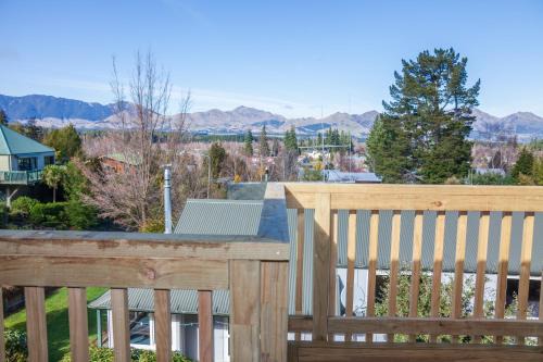 Hanmer Springs House | Lofty Quarters - Hamner Springs Holiday Home