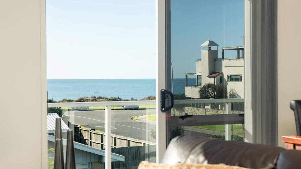 Mount Maunganui Apartment | Longbeach Ocean Paradise