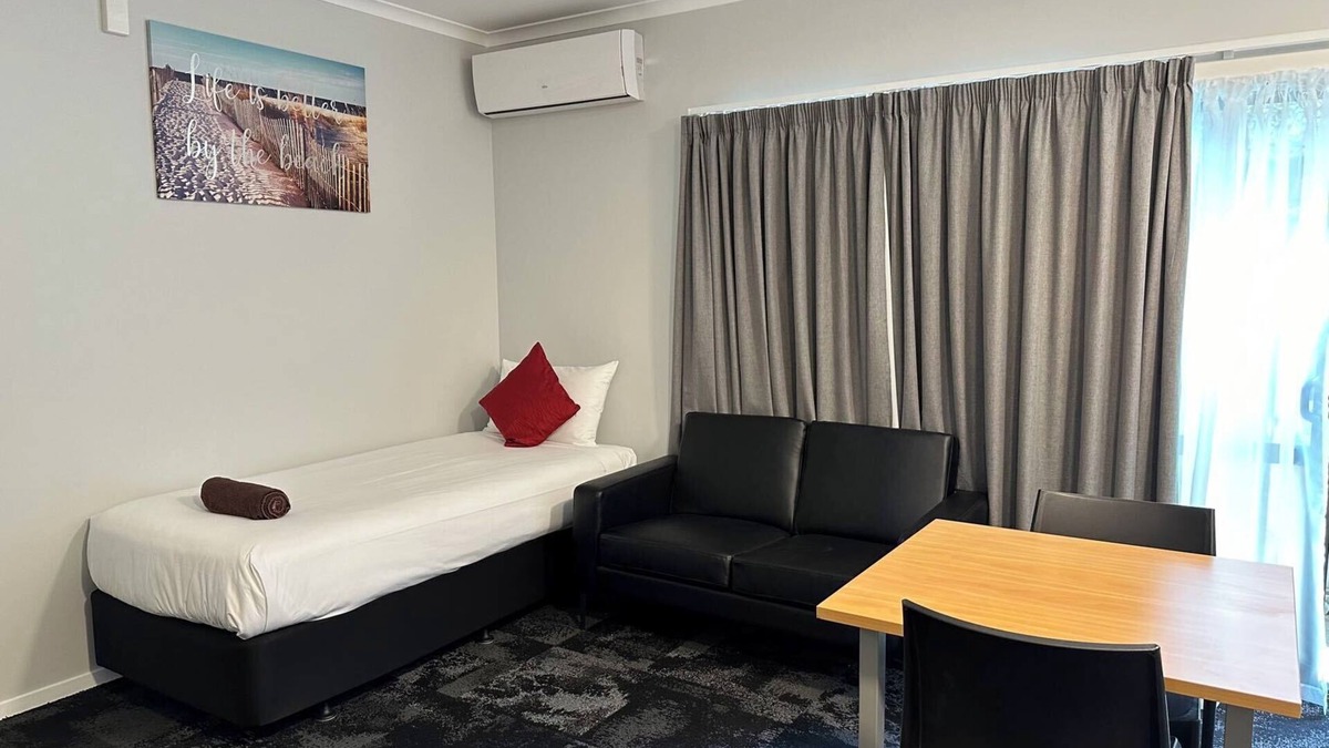 Hamilton Apartment | Lorne Apartments