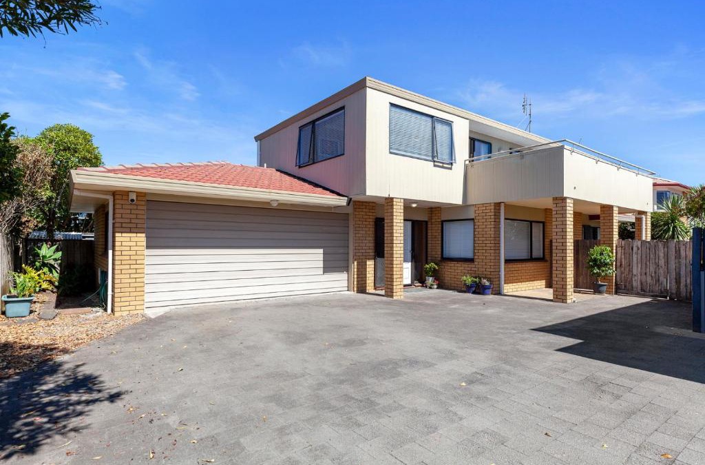 Mount Maunganui House | Lucy's House by the Beach - Mount Maunganui Holiday Home