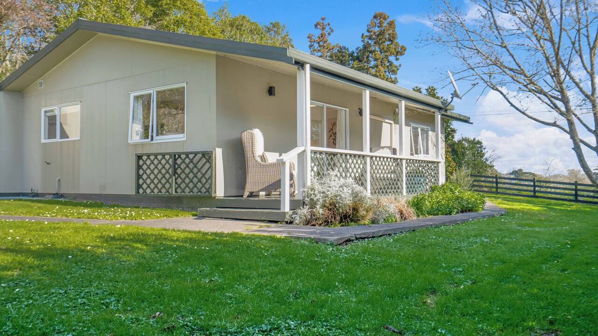 Ramarama Cottage | Luxe Country Escape