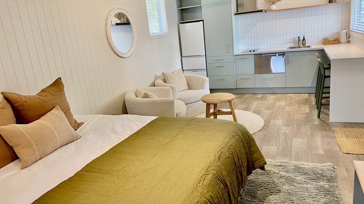 Turangi Apartment | Luxe Studio 3 @ The Quarters