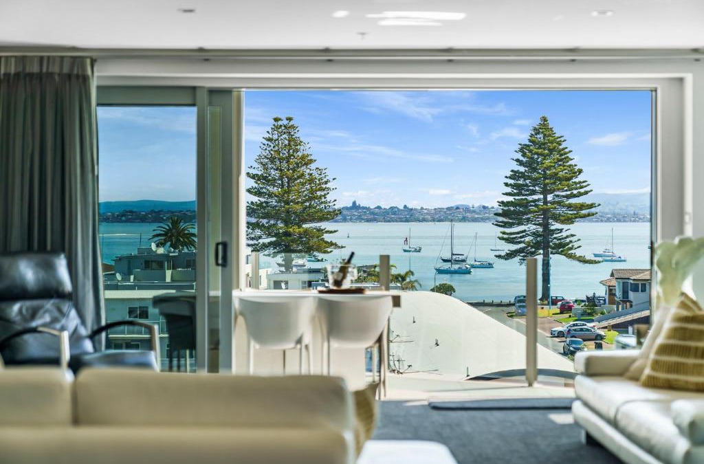 Mount Maunganui Apartment | Luxury Mount Apartment with Views