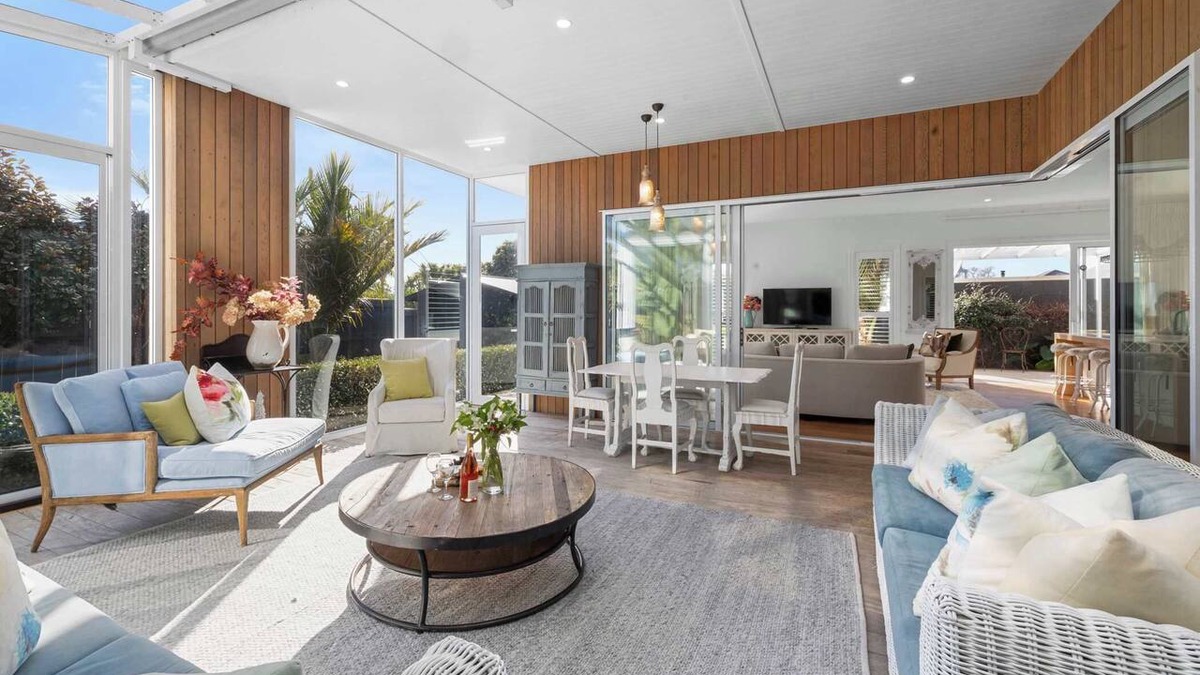 New Plymouth House | Luxury On Lemon