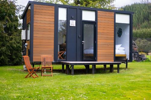 Woodstock House | Lydia's Lodge by Tiny Away
