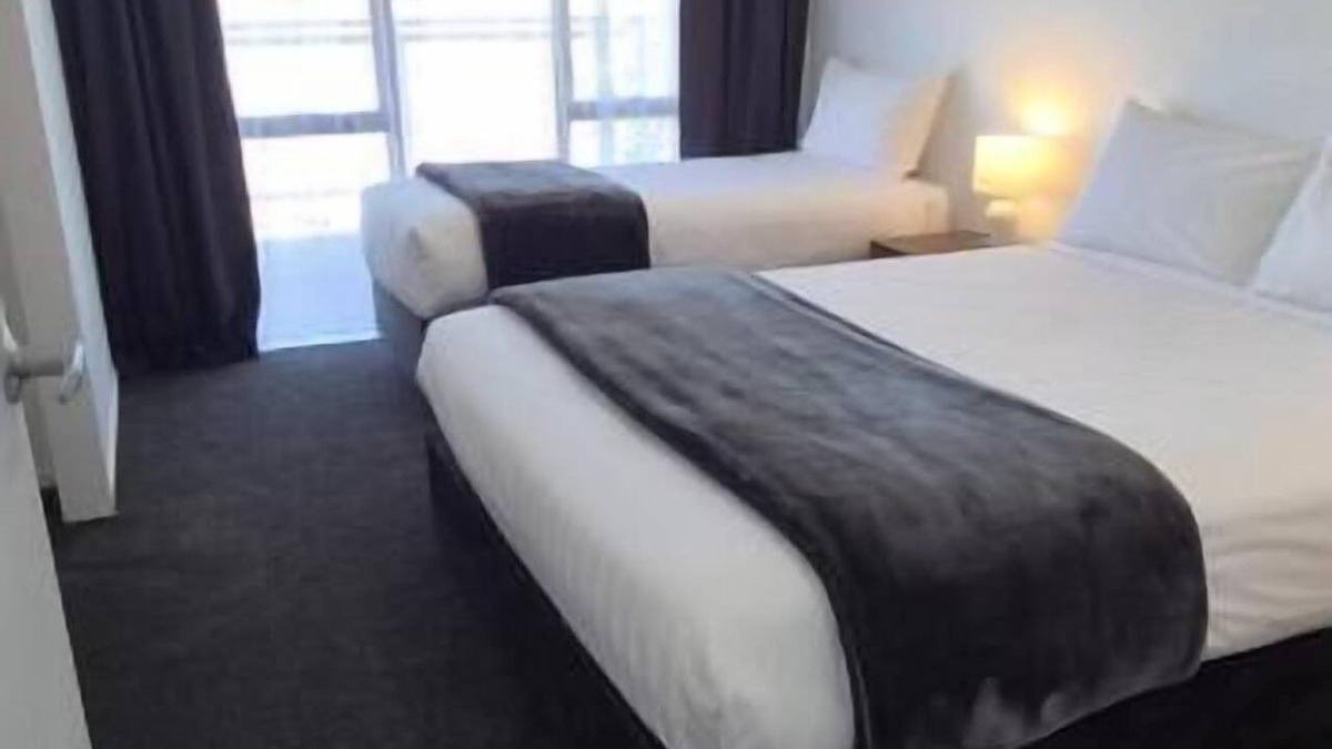 Waiotahi Hotel | Magnolia Court Motel