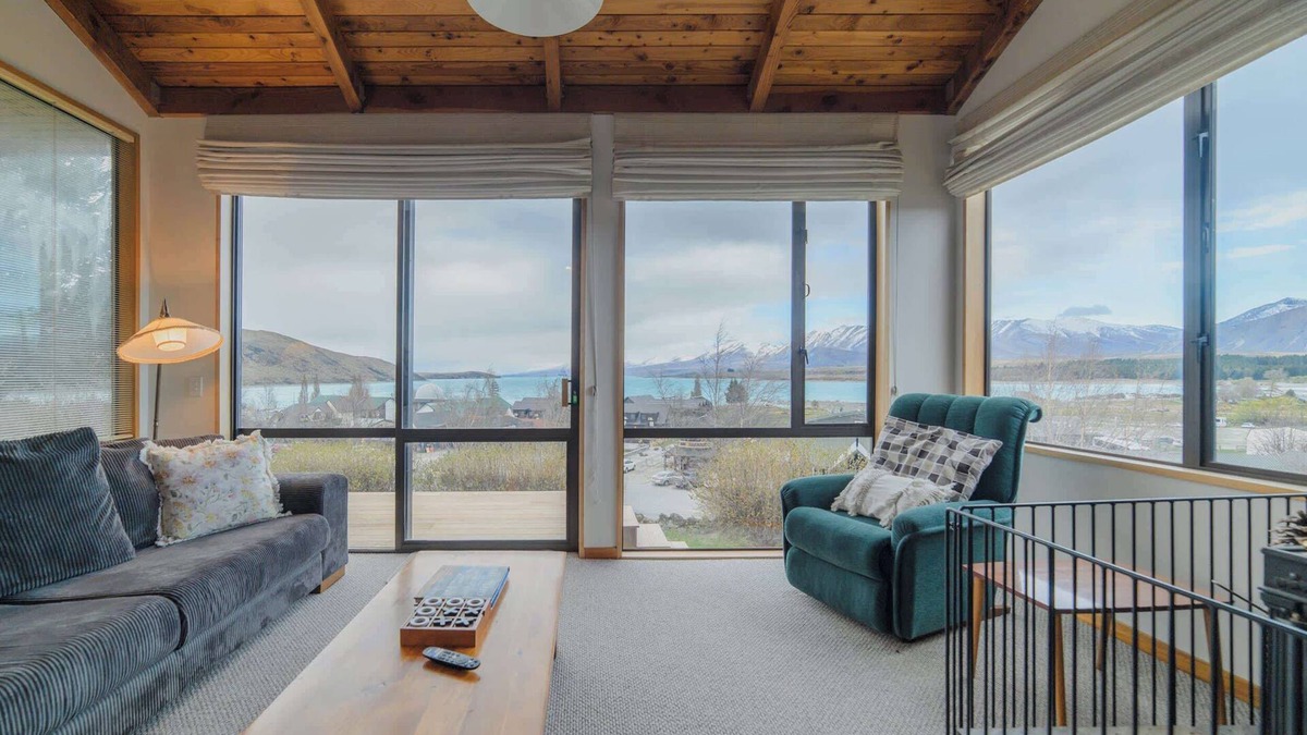 Lake Tekapo Apartment | Manawaroto 4BR with Mountain & Lake Views