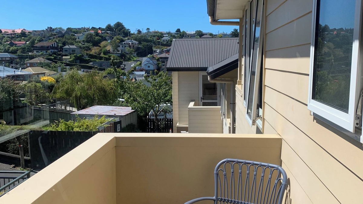 Dunedin Apartment | March Apartments